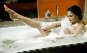 Veena Malik Hot in Telugu Movie Nagna Satyam 2014