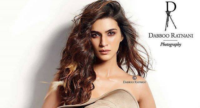 Dabboo Ratnani Calendar 2018, Dabboo Ratnani Bollywood Calendar, Bollywood Calendar 2018, Kriti Sanon on Dabboo Ratnani Calendar Photo
