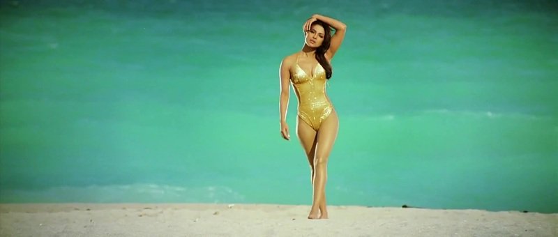 Priyanka Chopra in Bikini in Dostana