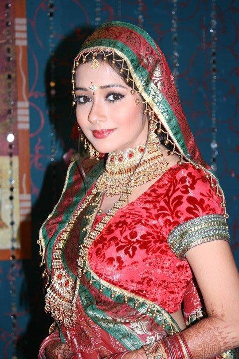 Tina Dutta bride pictures, Tina Dutta in red bride saree, Tina Dutta jewellery, Tina Dutta red lips, TV Actress Tina Dutta - VP (3)