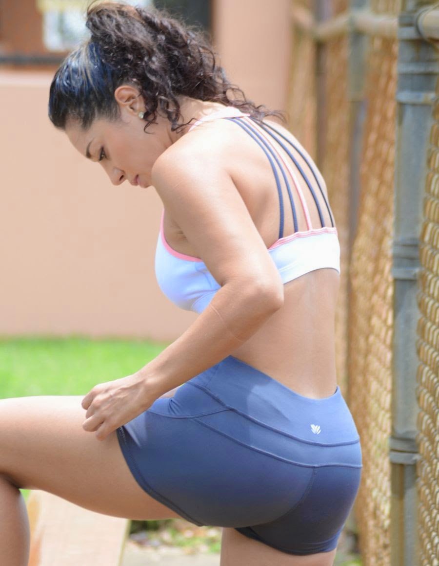 Andrea Calle - Working Out at a Park in Miami - Super Hot Pics_VP (5)