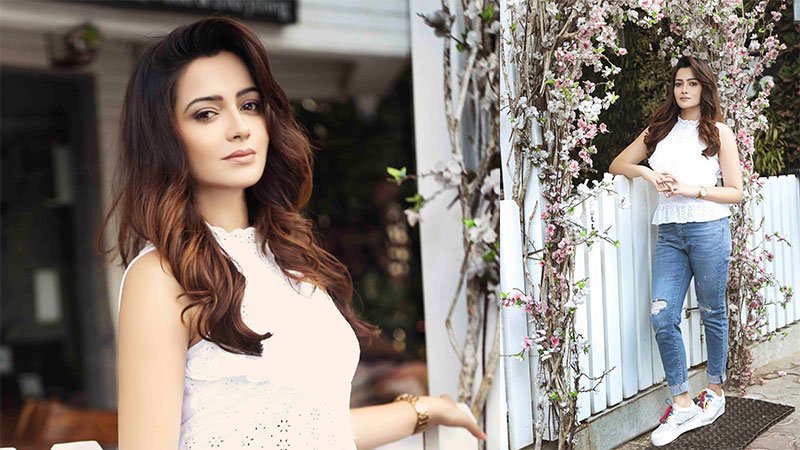 Actress Samikssha Batnagar