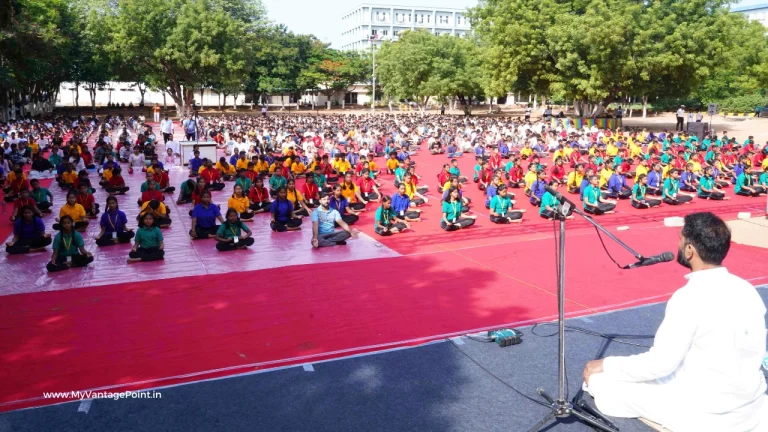 resonance-educational-institutions-students-celebrate-international-yoga-day-with-isha-foundation