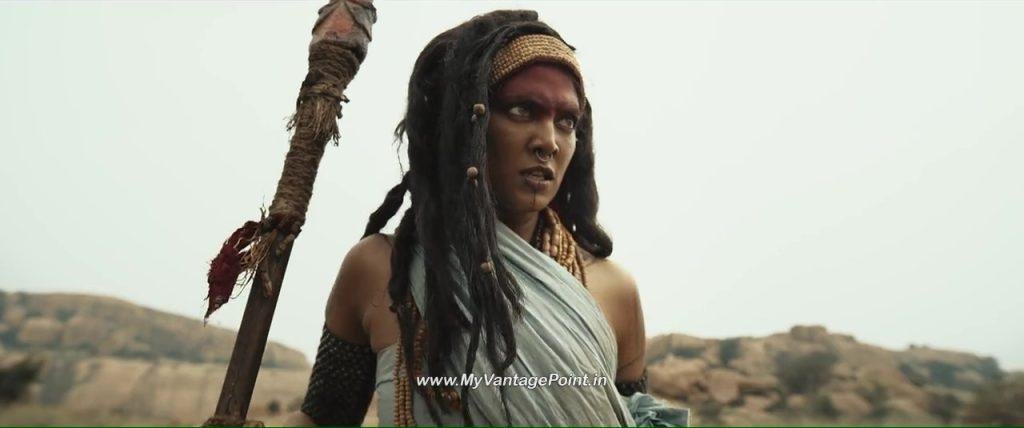 malavika-mohanan-hot-in-Thangalaan-2024-